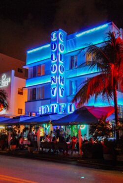 Colony Hotel - Ocean Drive